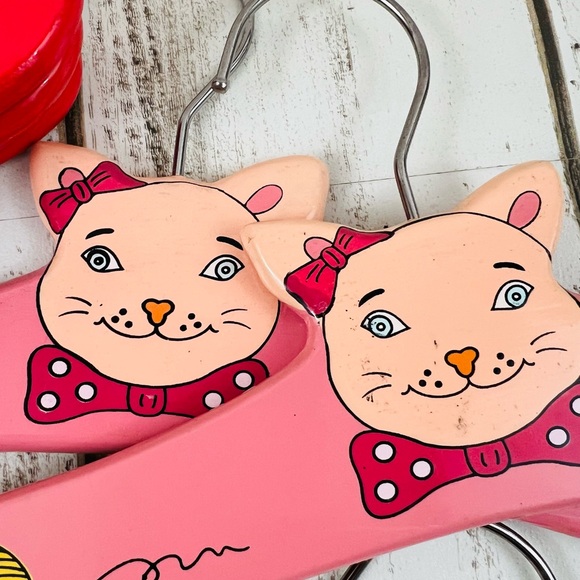 Kidorable Vintage Aminal Kids Wooden Hangers Bundle of 10 Frog Cat Ladybug - Picture 9 of 10